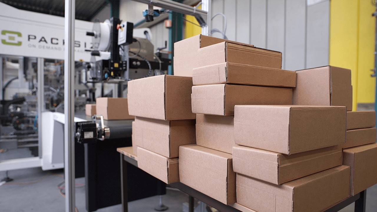 Choosing the Right Finish for Custom Print Mailer Boxes